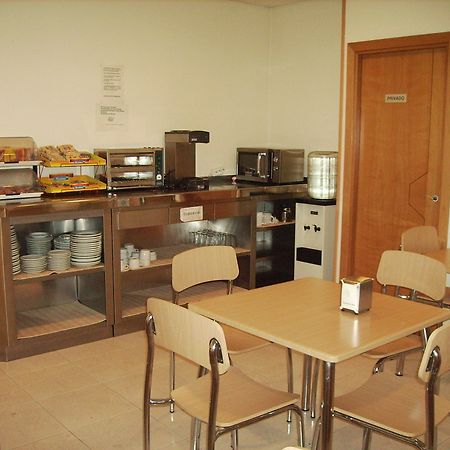 אלקאלה דה הנארס Hostal El Val מסעדה תמונה