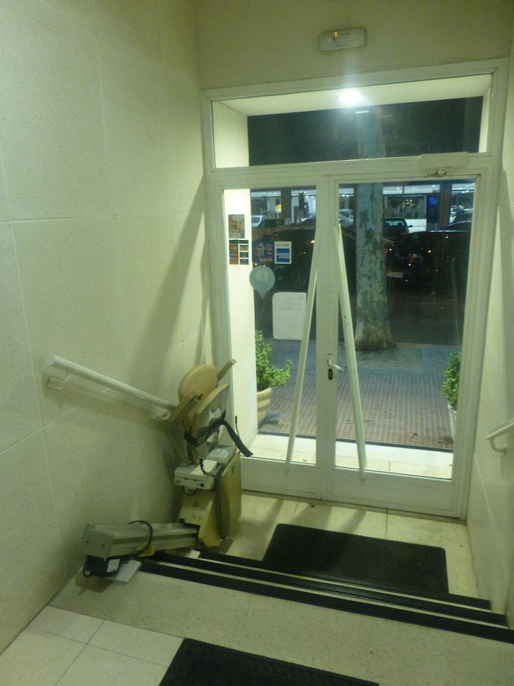 אלקאלה דה הנארס Hostal El Val מראה חיצוני תמונה