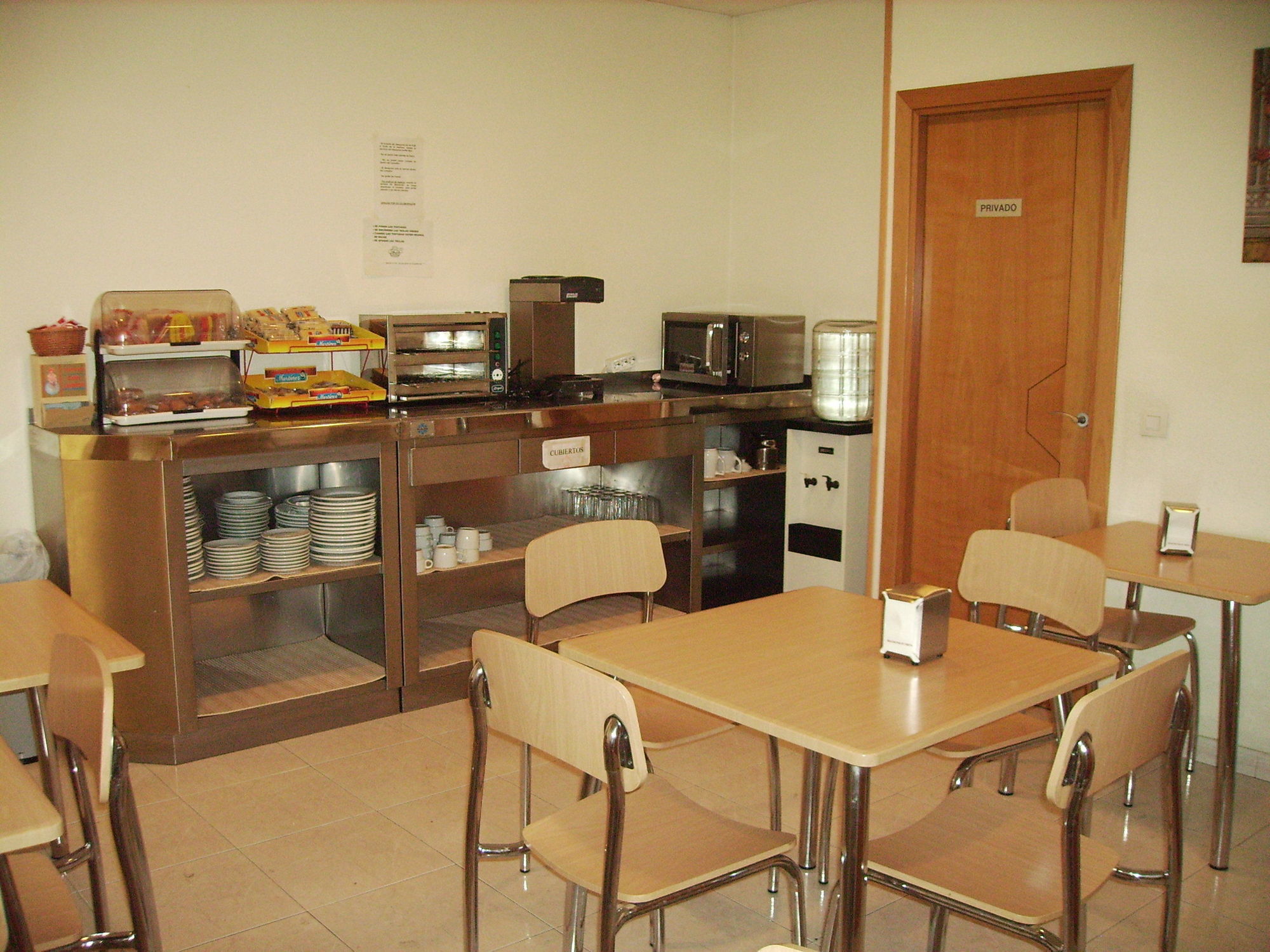 אלקאלה דה הנארס Hostal El Val מסעדה תמונה